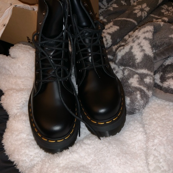 Dr. Martens Jadon Platform 8-Eye Boot *Available* - Picture 6 of 7